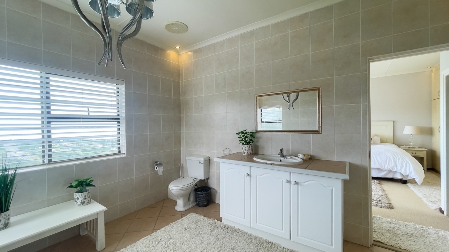 4 Bedroom Property for Sale in Groot Brakrivier Central Western Cape
